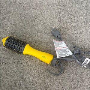 Drybar Bright Yellow Styling Brush